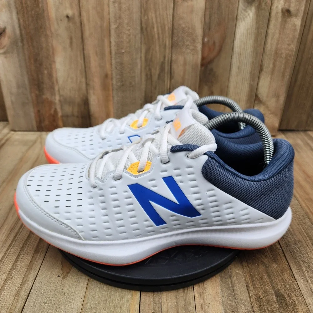 New Balance 696v4 Mens size 9 EE Wide Pickleball Tennis Shoes MCH696L4